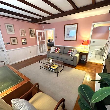 Entire Historic 5 Bed 5 Bath Inn Sleeps 17 Tour de Tour de Newport Extérieur photo
