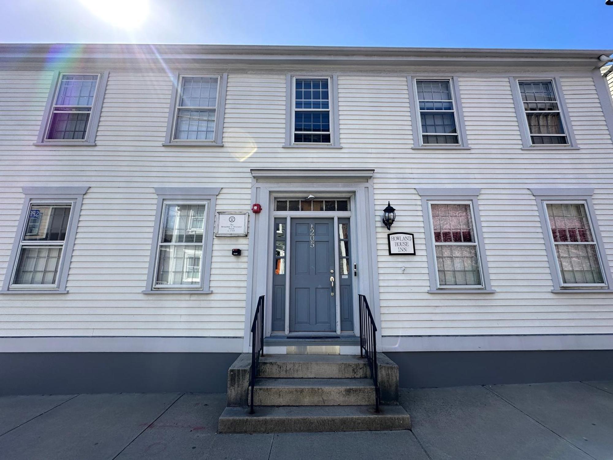 Entire Historic 5 Bed 5 Bath Inn Sleeps 17 Tour de Tour de Newport Extérieur photo